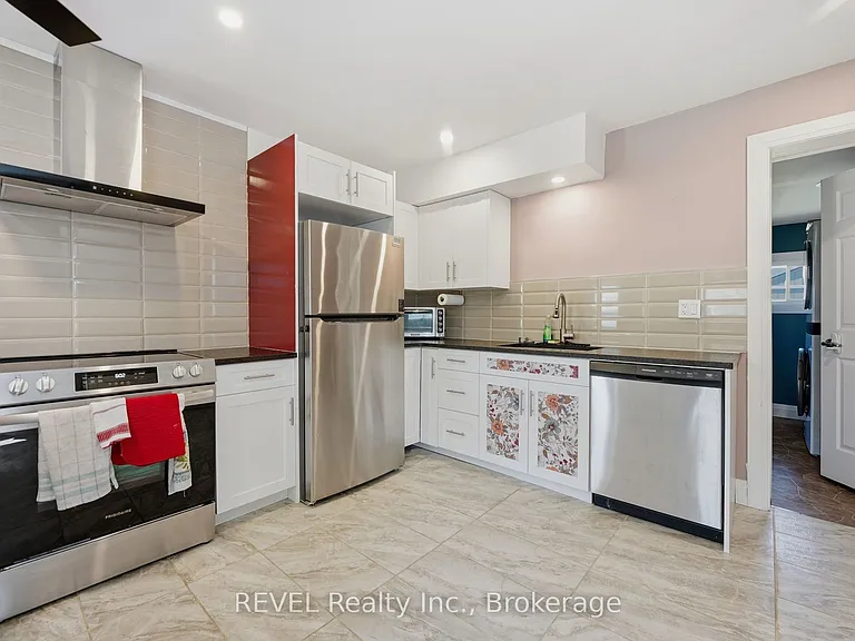9 McNaughton Rd — Photo 9