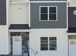 680 Zephyr Dr, Rockingham, VA 22801