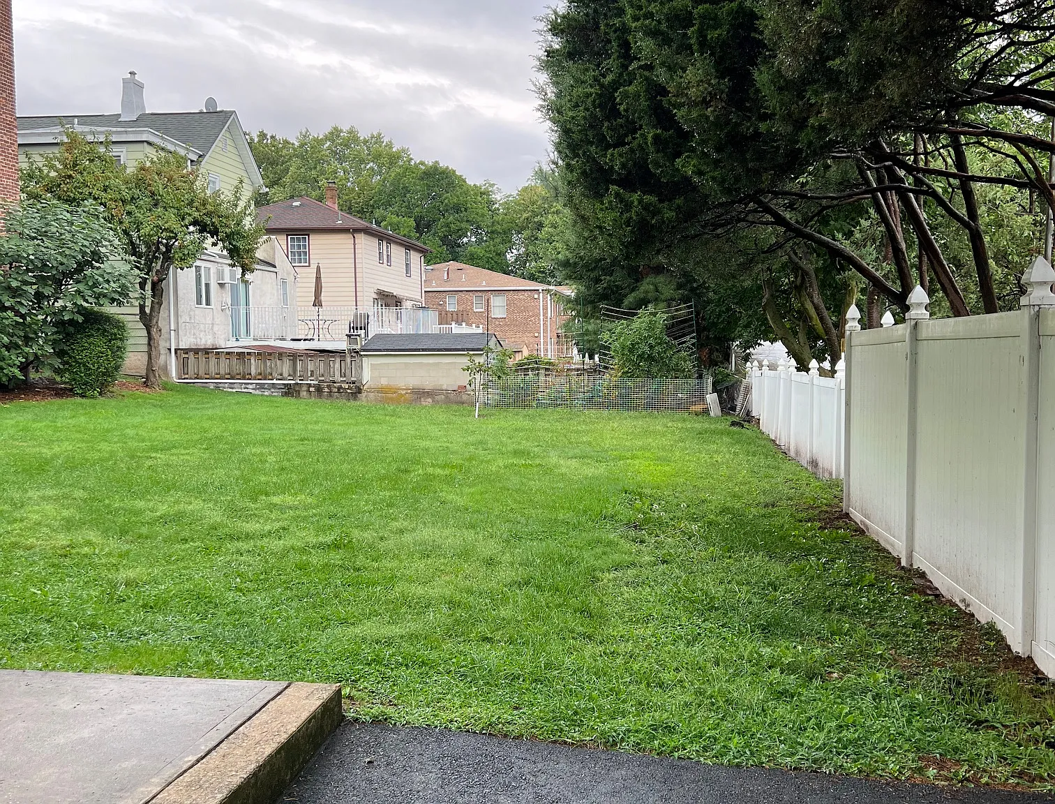 3 bed, 675 sqft, $2,480 — Photo 2
