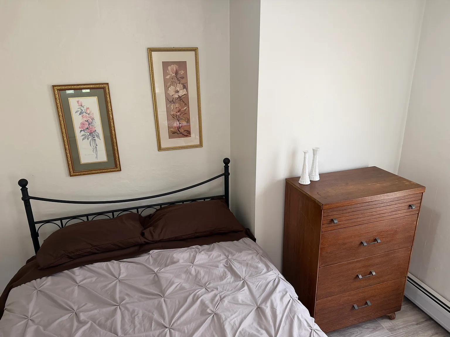 3 bed, $1,100 — Photo 1