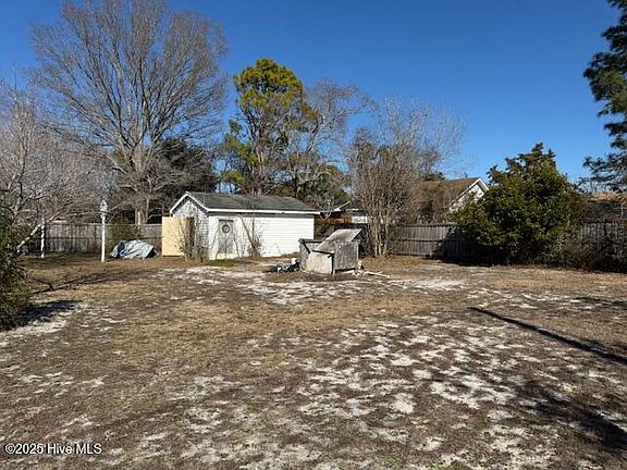 4th image of 4721 Salix Drive