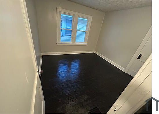 5th image of 1266 E 17th Ave