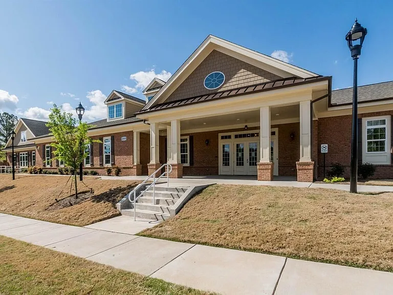 1038 Manorhaven Dr — Photo 15