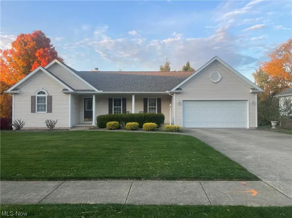 1427 Country Ln, Orrville, OH 44667