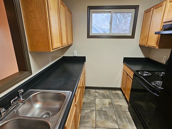 5th image of 710 Douglas Ave #710