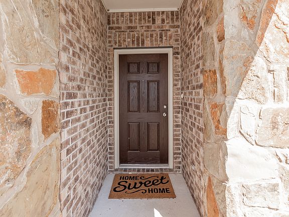 3rd image of 20128 Ploughshores Ln