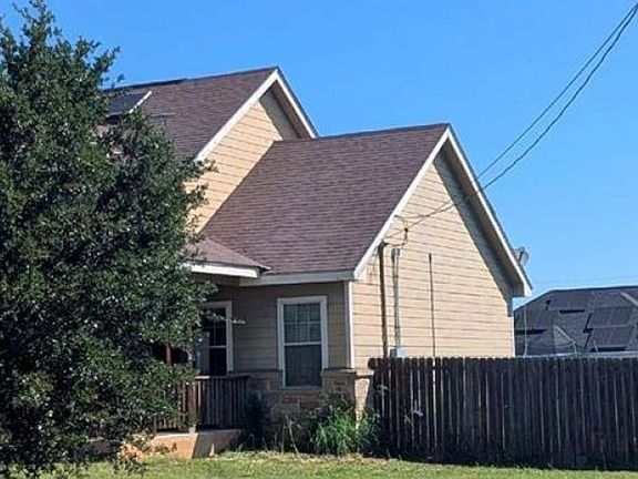 4th image of 135 Bluebonnet Hill