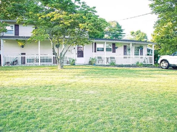 6 Citadel Ave, Toms River, NJ 08757