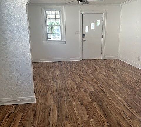 Dining Rm to Living Rm