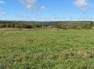 2 S Applegate Rd, Ithaca, NY 14850