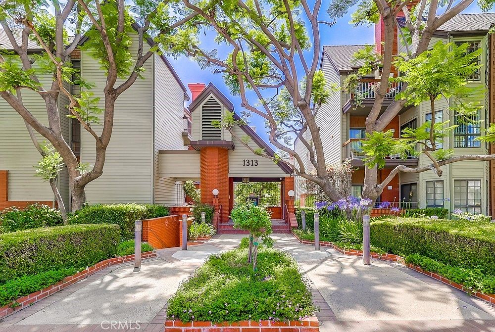 1313 Valley View Rd APT 103, Glendale, CA 91202 | Zillow