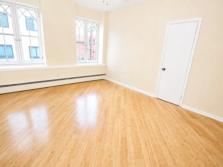 Studio (Unit 15)