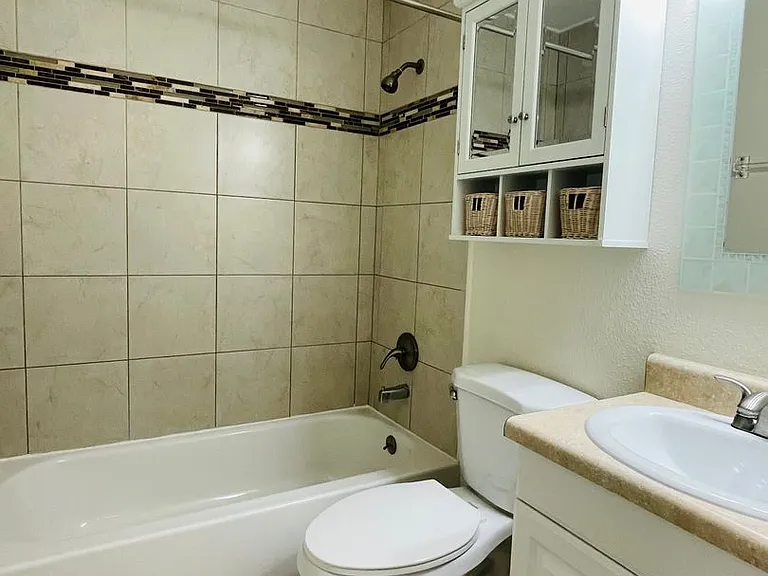 1506 Dewitt St — Photo 10
