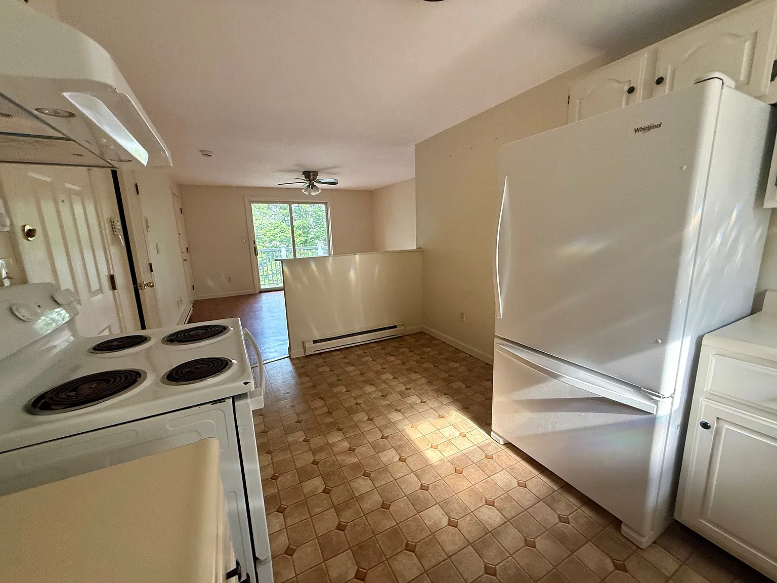 2 bed, 808 sqft, $2,200 — Photo 4