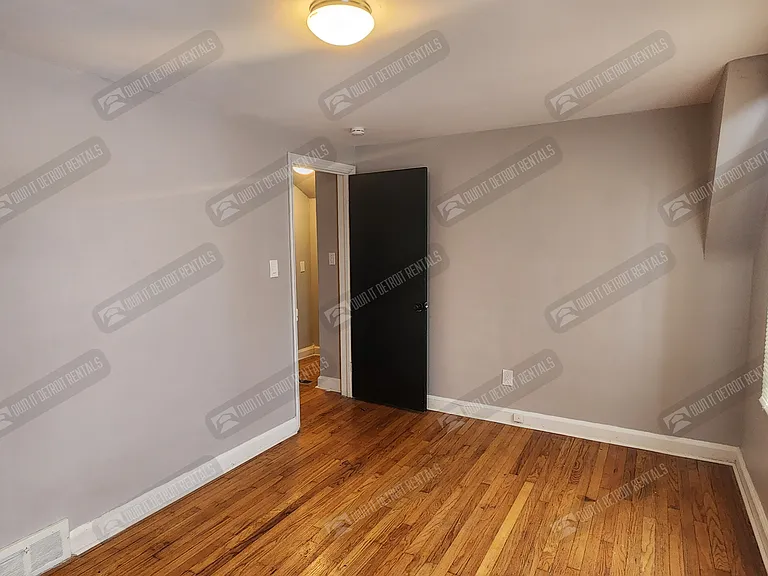 15000 Mayfield St — Photo 16