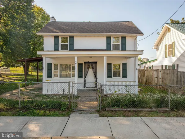211 N Fairfax Blvd, Ranson, WV 25438