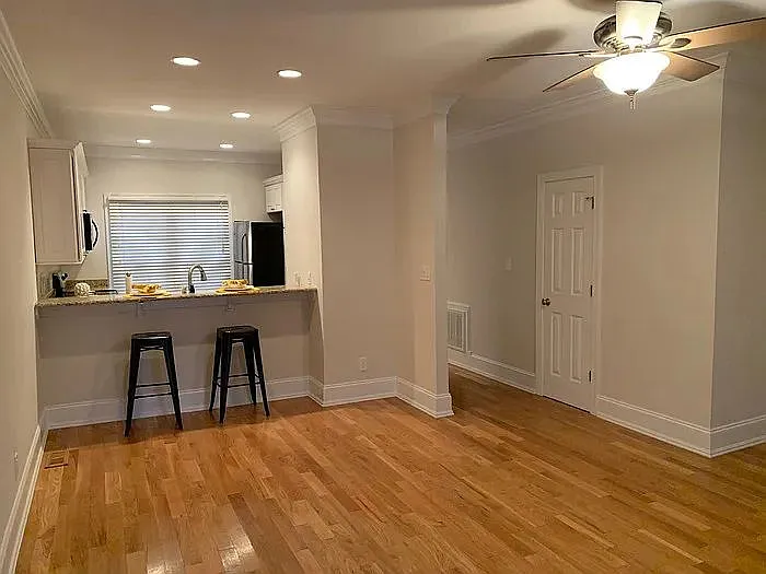 1405 Governors Ct — Photo 6