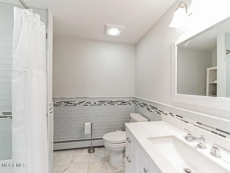 340 Bay Ln — Photo 70