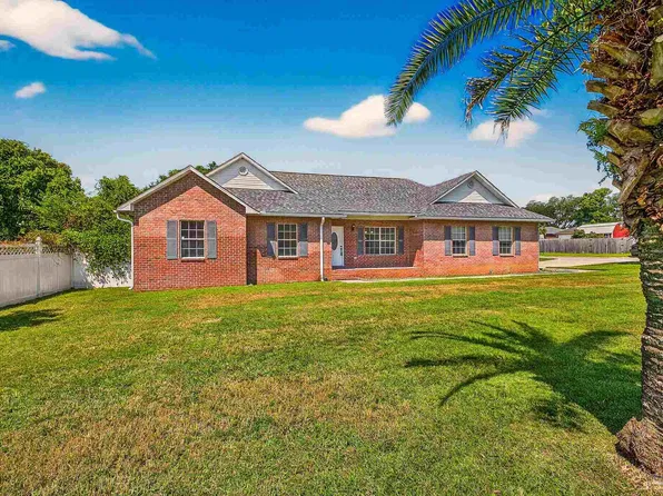 7821 Klondike Rd, Pensacola, FL 32526
