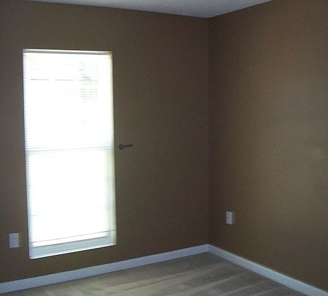 3rd image of 2312 Prescott Pl