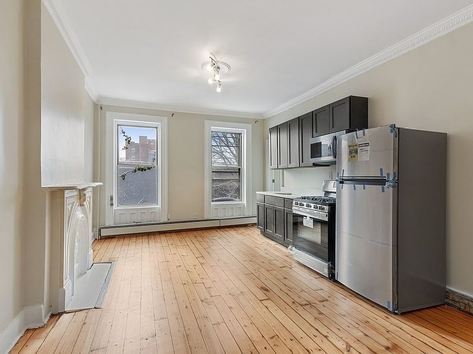 1st image of 172 Lafayette Ave Floor 4