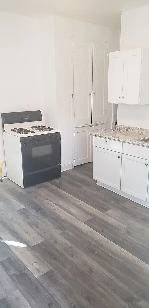 2 bed, $800 — Photo 4
