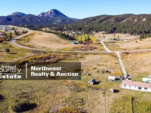 6747 Bear Gulch Rd, Zortman, MT 59546