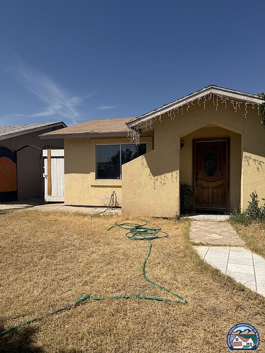1st image of 801 Villa Grande St