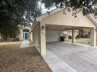 1474 Rock Hill Dr, Eagle Pass, TX 78852