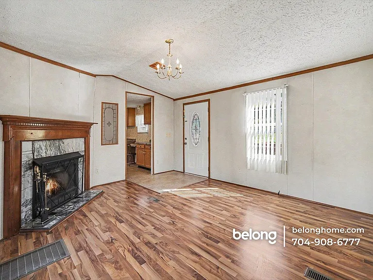 857 Stony Point Rd — Photo 20