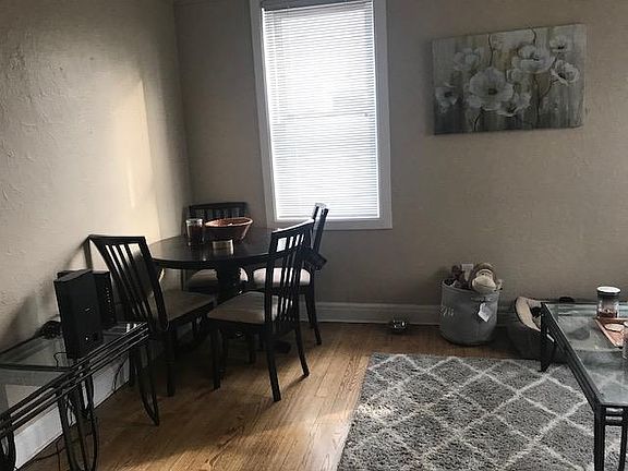 5th image of 166 W Lincoln St APT 2