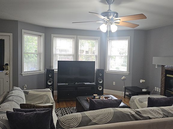 3rd image of 135 Cedar St #1