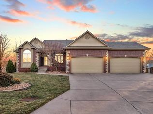611 Autumn Glen Ct, Newton, KS 67114