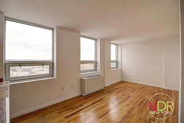 Rented by Next Door Realty NYC