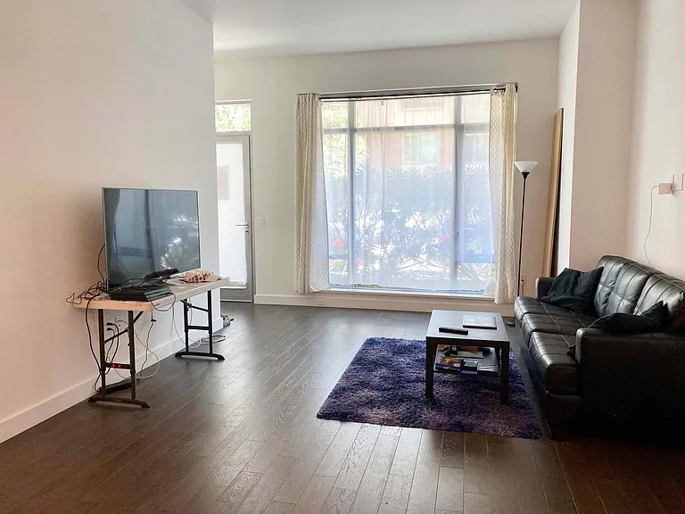 699 Long Bridge St #1 — Photo 5