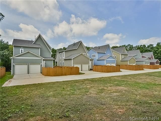 2nd image of 4023 Wright Ave