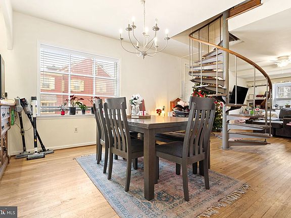 4th image of 30 Potter St