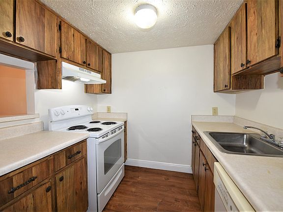 4th image of 3111 W Horatio St APT 104