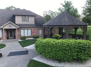 12216 Bridgeway Ct, Sellersburg, IN 47172