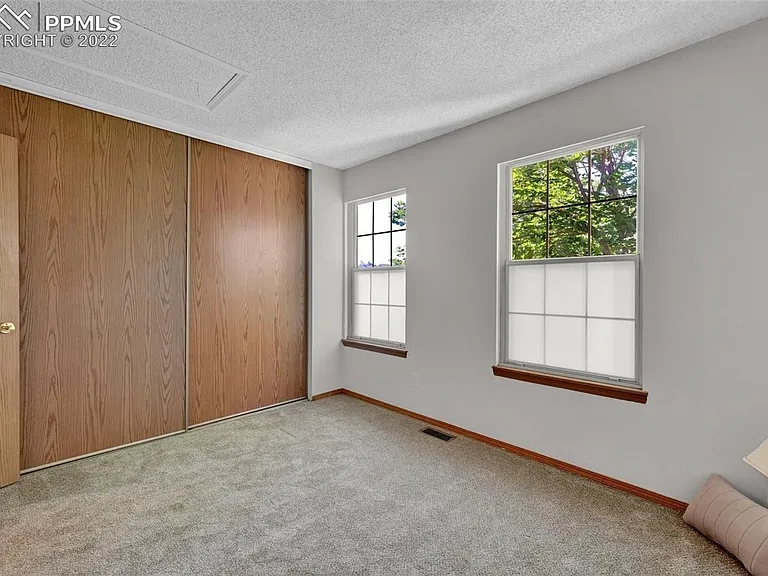 3467 Queen Anne Way — Photo 16