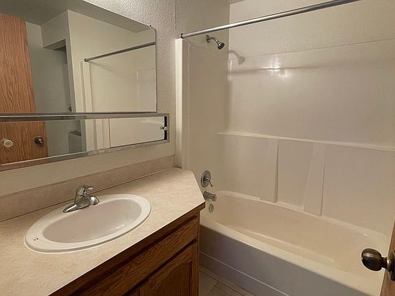2nd image of 445 SE Regatta Dr APT 4