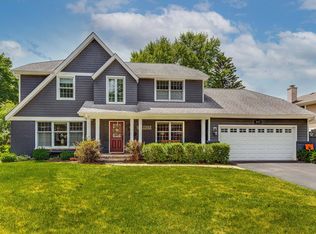 605 Burdick St, Libertyville, IL