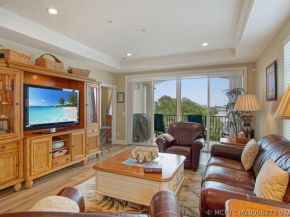 2nd image of 3736 NE Indian River Dr