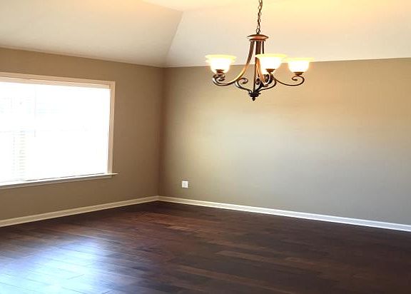 3rd image of 9157 Autumnbrooke Way