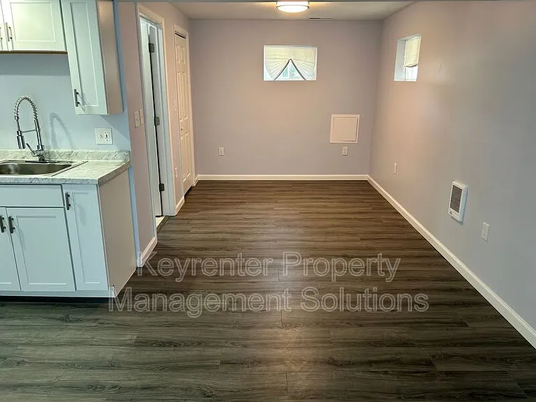 421 N Charlotte Ave — Photo 38