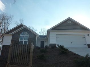 108 Oakview Dr, Hull, GA 30646