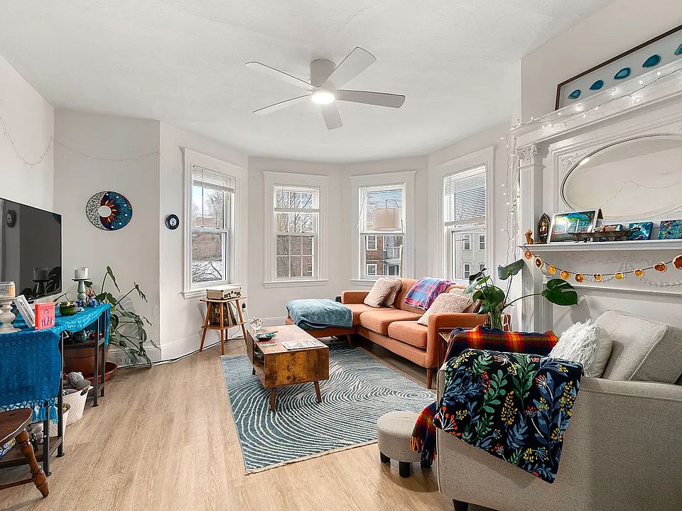 1st image of 148-152 South St #2