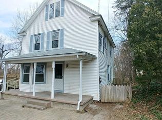 7 Leo St, Springfield, MA 01151