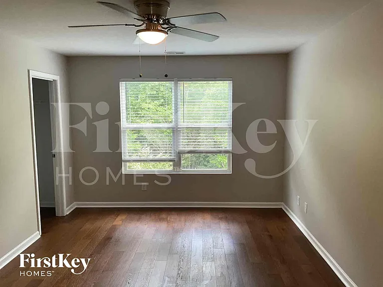 10118 Green Grass Rd — Photo 5