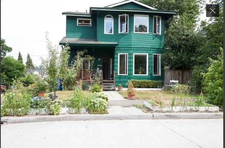 The Green House